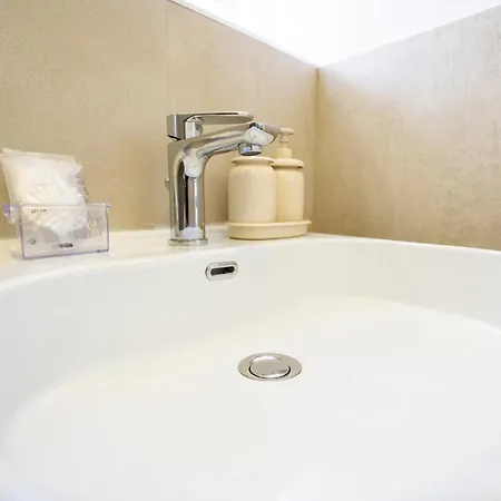 Via Corsica 10 Bed & Breakfast 4*