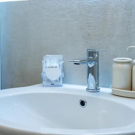 Bed & Breakfast Via Corsica 10 *