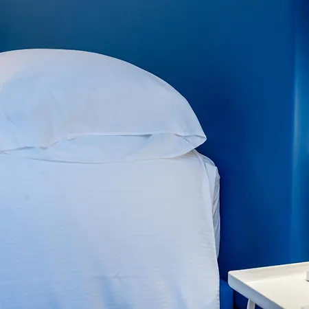 Bed & Breakfast Via Corsica 10 *