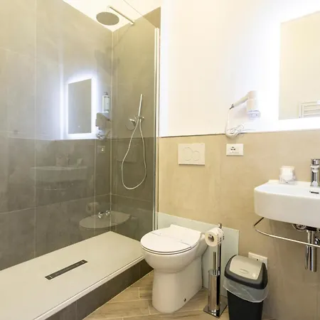 Via Corsica 10 4* Pisa